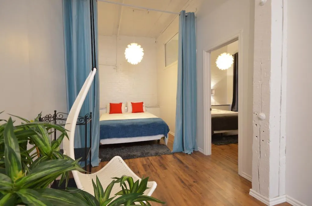 *** Apartment Likeahotel - Square Victoria Montreal Canada