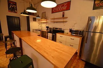 Likeahotel - Square Victoria Montreal Canada