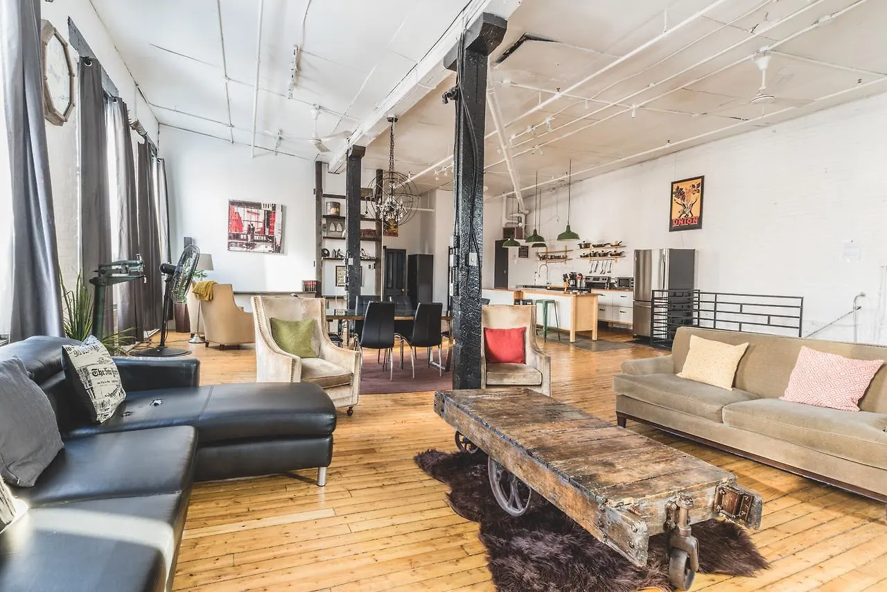 *** Apartment Likeahotel - Square Victoria Montreal Canada